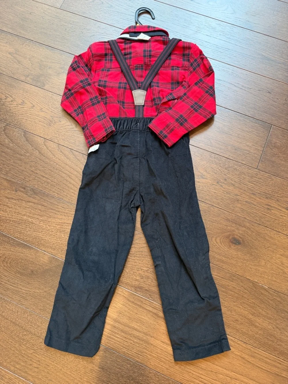 Carter’s 2 Piece Set in Plaid Size 3T - NWT - C16-047